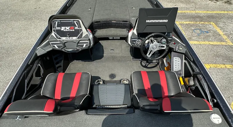 Slide: The Image of Skeeter FXR21 Apex 2021 - 11