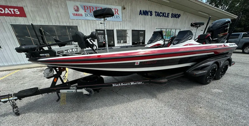 Slide: The Image of Skeeter FXR21 Apex 2021 - 6