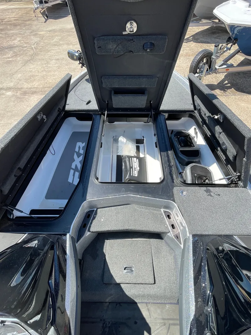 Slide: The Image of Skeeter FXR21 LE 2023 - 22