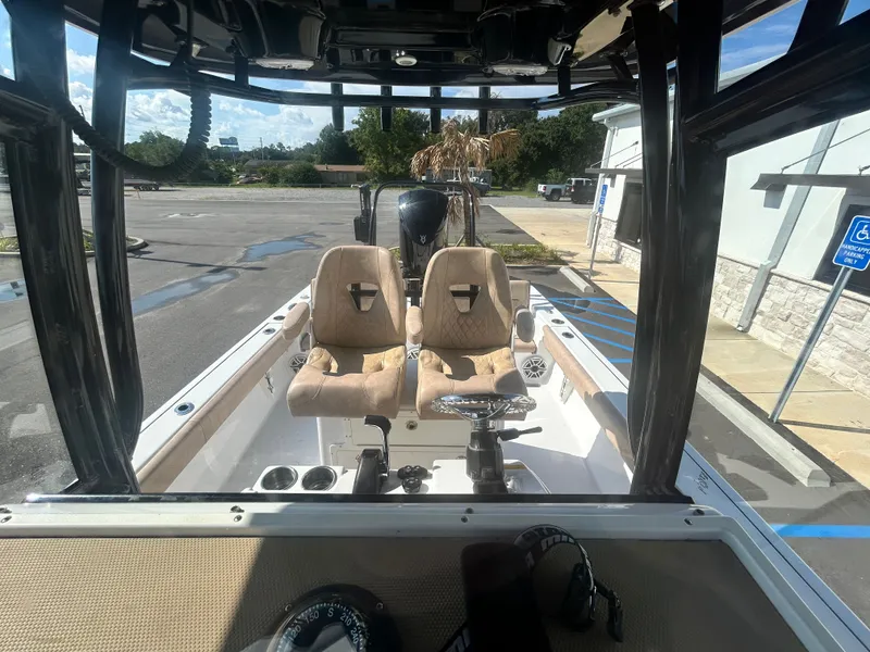 Slide: The Image of Sportsman Masters 267 Bay Boat 2019 - 14