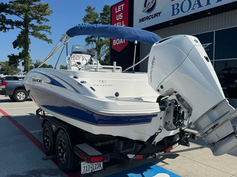 Slide: The Image of Tahoe 2150 CC 2020 - 5