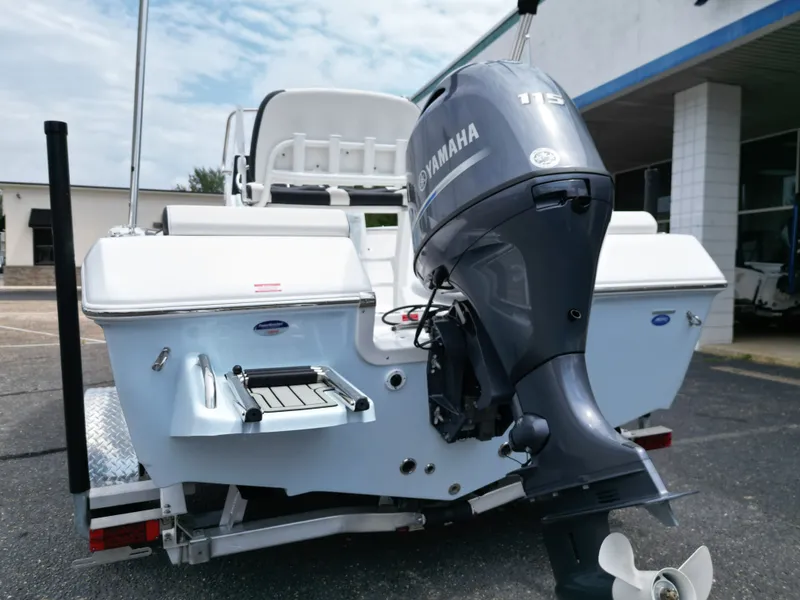 Slide: The Image of Tidewater 198 CC Adventure 2025 - 18