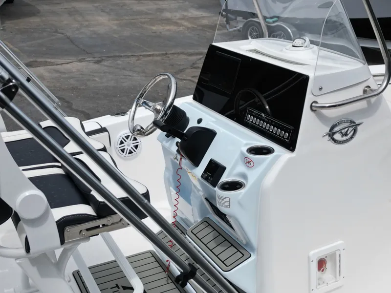 Slide: The Image of Tidewater 198 CC Adventure 2025 - 24