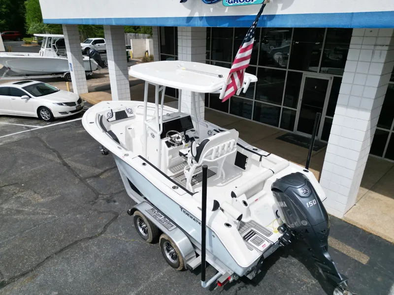 Slide: The Image of Tidewater 210 LXF 2025 - 24