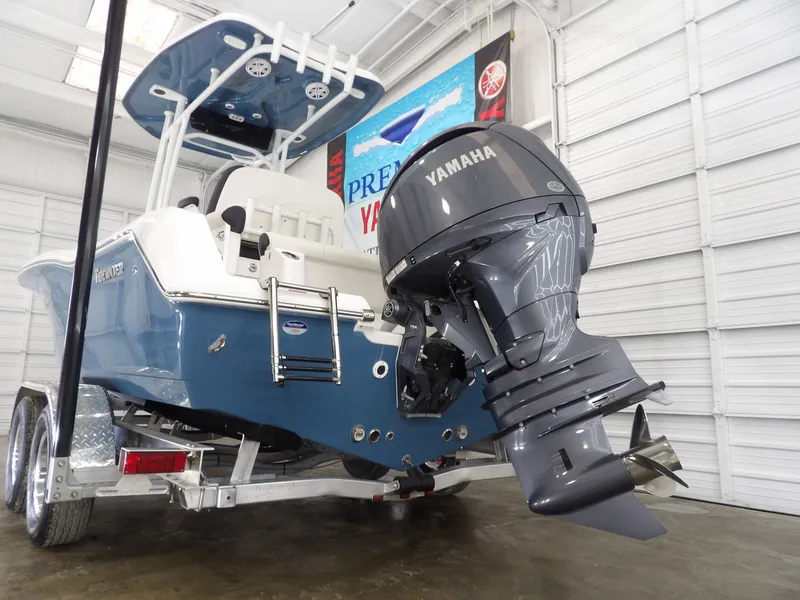 Slide: The Image of Tidewater 210 LXF 2025 - 7