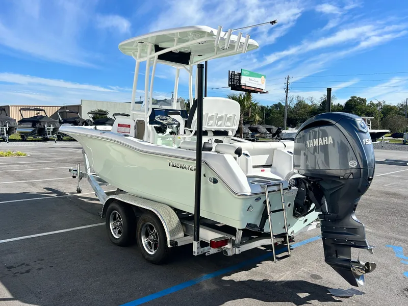 Slide: The Image of Tidewater 210 LXF 2025 - 6