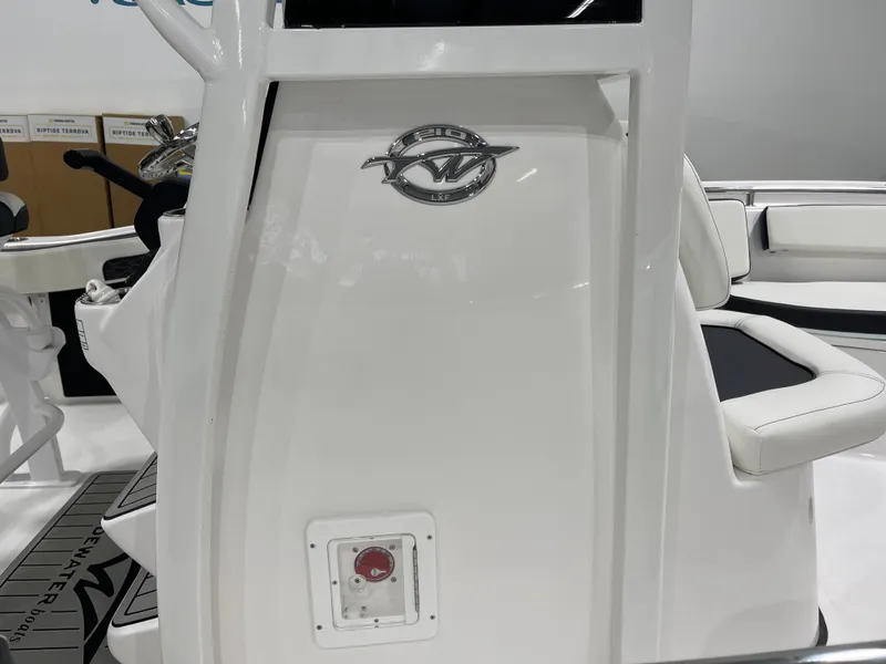 Slide: The Image of Tidewater 210 LXF 2025 - 28