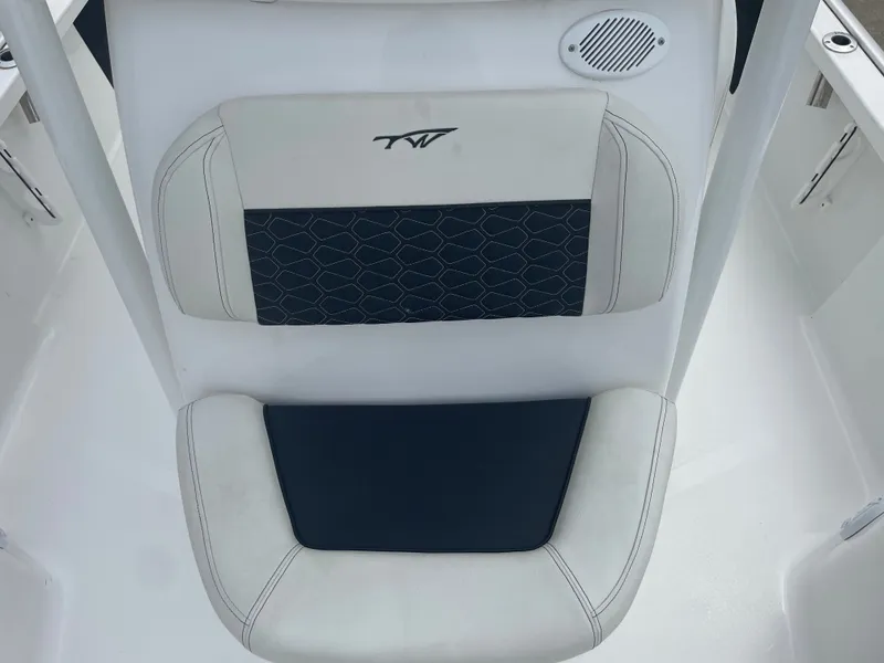 Slide: The Image of Tidewater 2110 Bay Max 2025 - 22