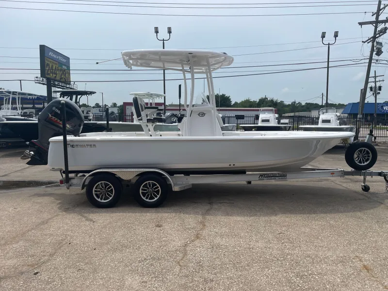 Slide: The Image of Tidewater 2110 Bay Max 2025 - 7