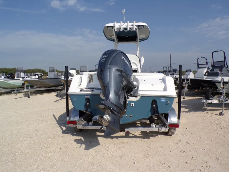 Slide: The Image of Tidewater 220 LXF 2025 - 10