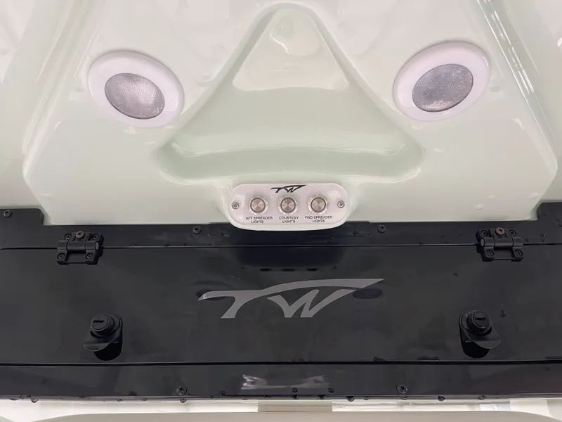 Slide: The Image of Tidewater 220 LXF 2025 - 27