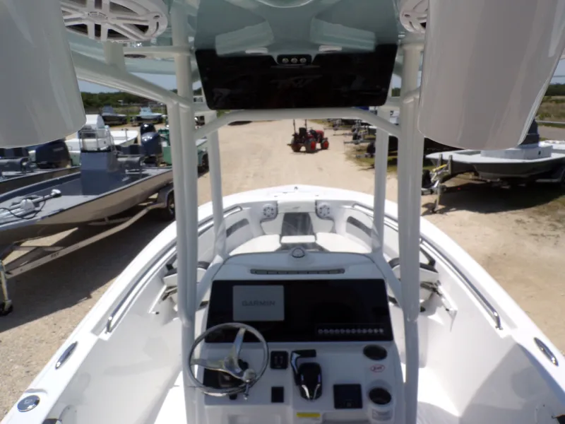 Slide: The Image of Tidewater 220 LXF 2025 - 38