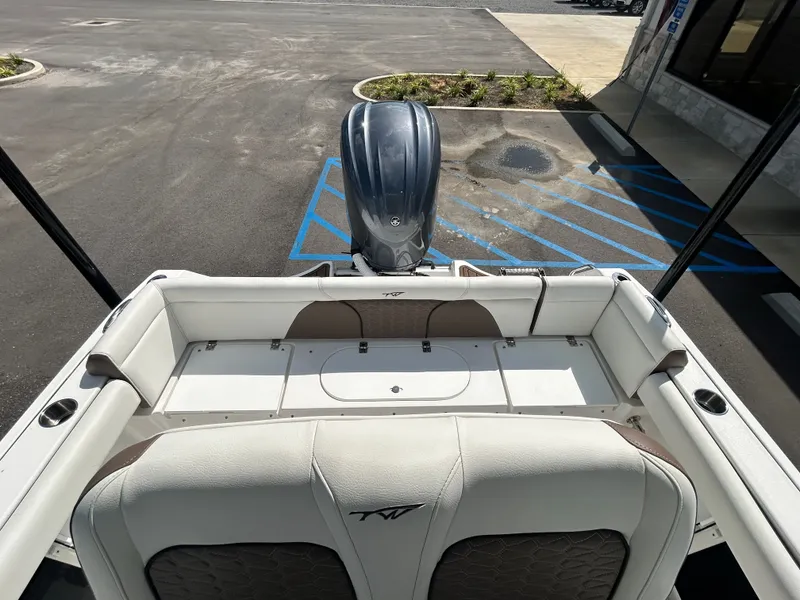 Slide: The Image of Tidewater 232 LXF 2025 - 15