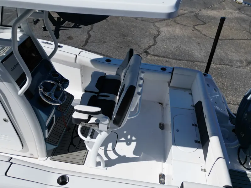 Slide: The Image of Tidewater 232 LXF 2025 - 44