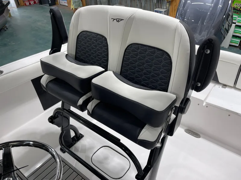 Slide: The Image of Tidewater 232 LXF 2025 - 16