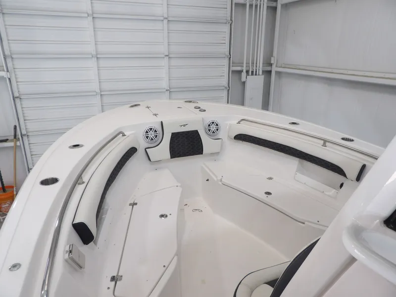 Slide: The Image of Tidewater 232 LXF 2025 - 14