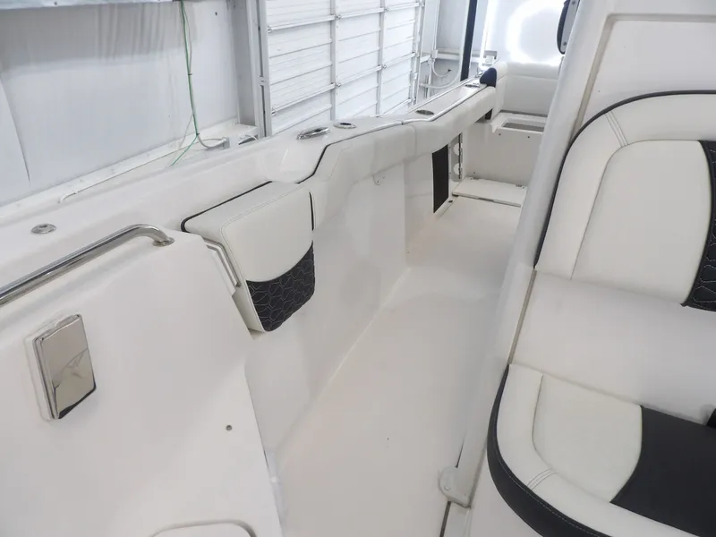 Slide: The Image of Tidewater 232 LXF 2025 - 19