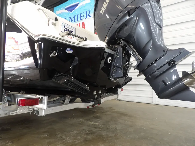 Slide: The Image of Tidewater 232 LXF 2025 - 8