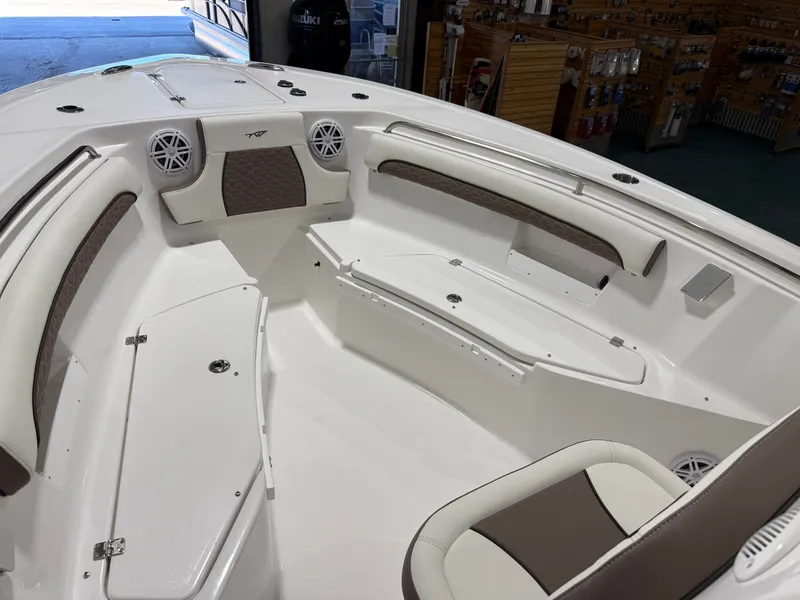 Slide: The Image of Tidewater 232 LXF 2025 - 30