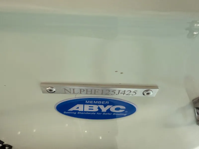 Slide: The Image of Tidewater 232 LXF 2025 - 39