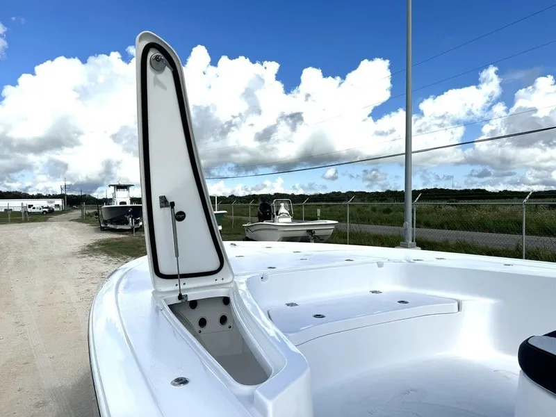 Slide: The Image of Tidewater 2410 Bay Max 2025 - 27