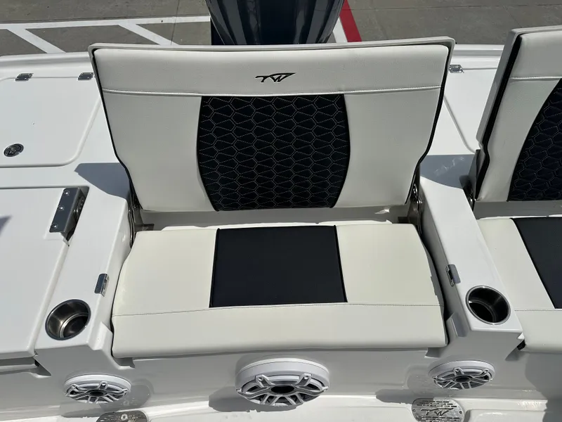 Slide: The Image of Tidewater 2500 Carolina Bay 2025 - 23