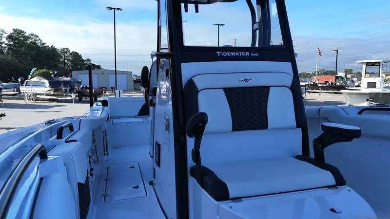Slide: The Image of Tidewater 256 LXF 2025 - 50