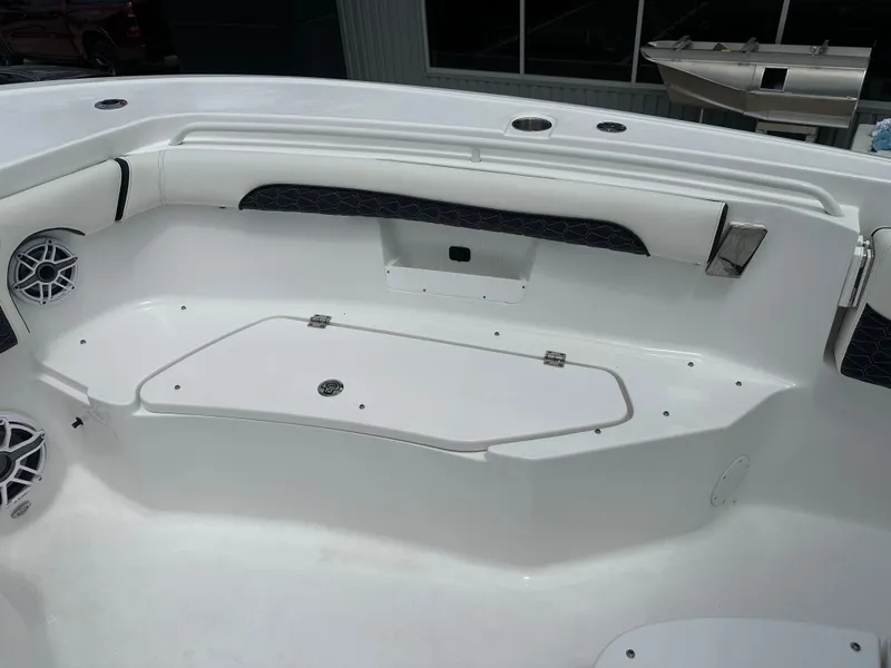 Slide: The Image of Tidewater 256 LXF 2025 - 41