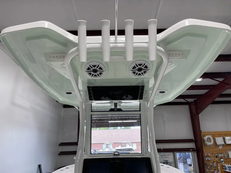 Slide: The Image of Tidewater 272 LXF 2025 - 14