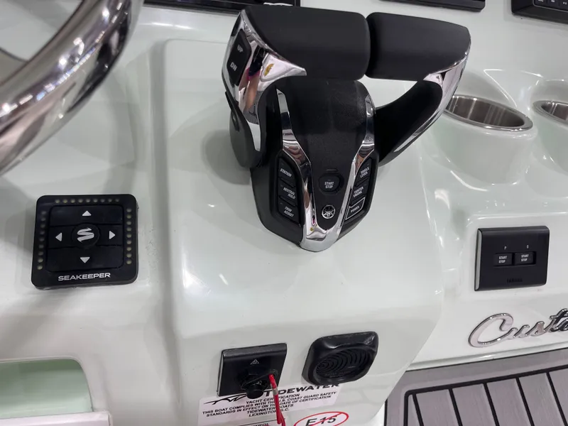 Slide: The Image of Tidewater 272 LXF 2025 - 27