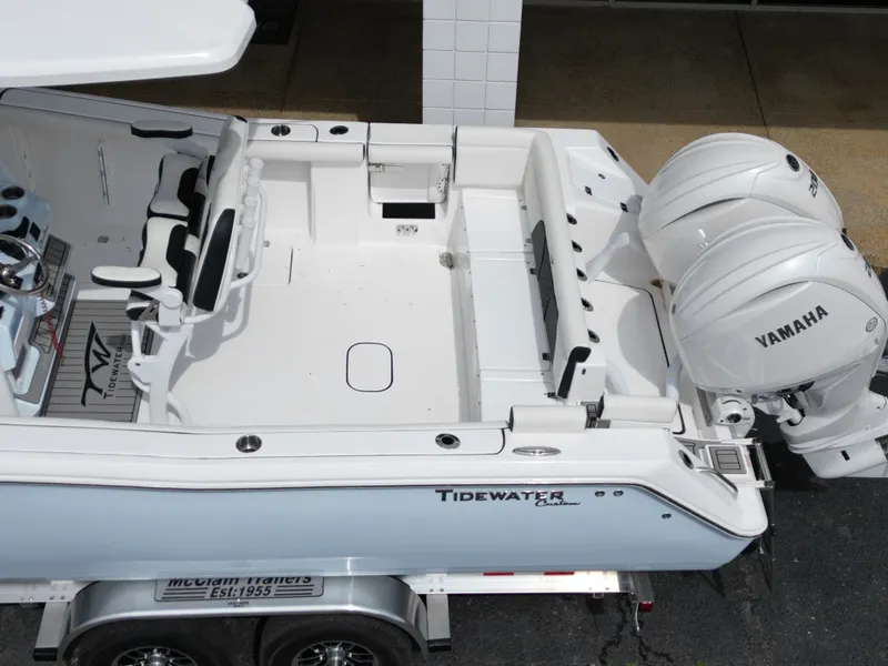 Slide: The Image of Tidewater 272 LXF 2025 - 18