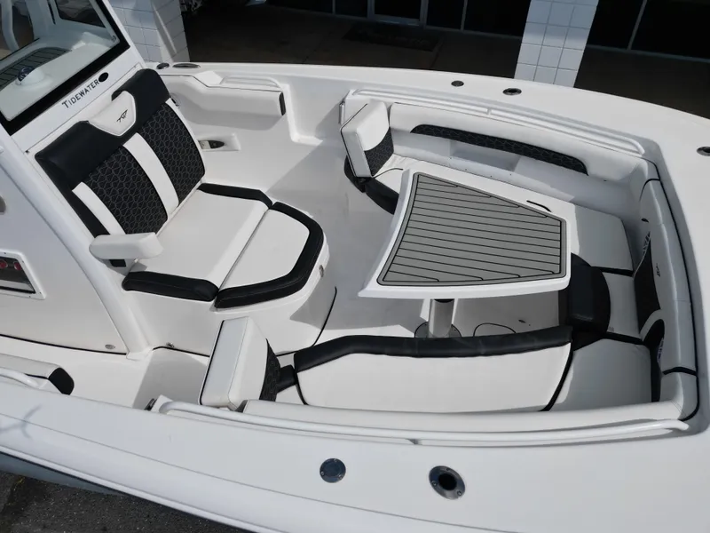 Slide: The Image of Tidewater 272 LXF 2025 - 50