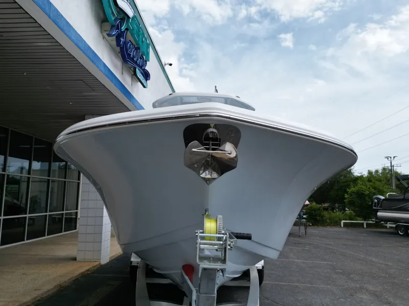 Slide: The Image of Tidewater 272 LXF 2025 - 9