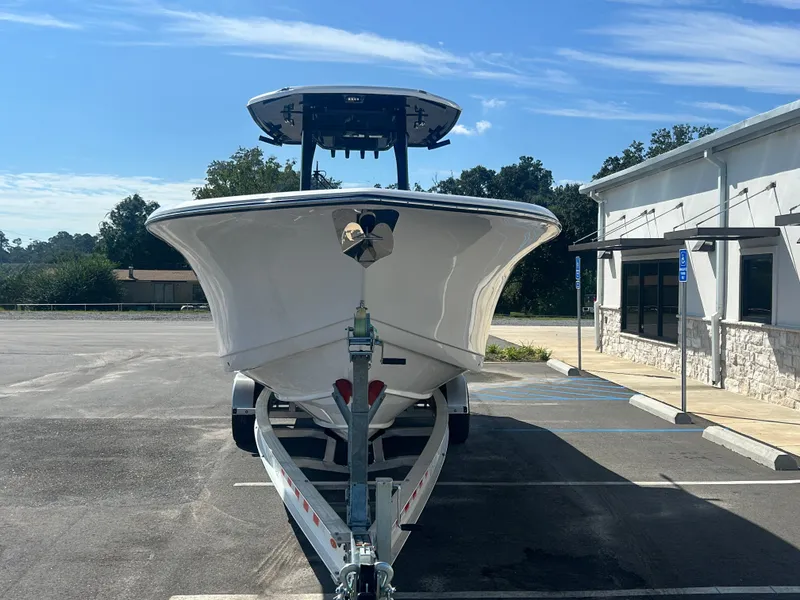 Slide: The Image of Tidewater 282 CC Adventure 2026 - 11