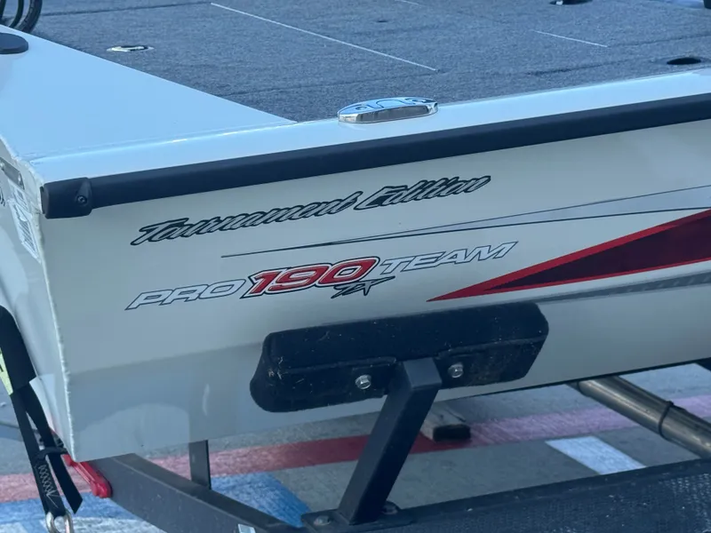 Slide: The Image of Tracker Pro 190 TE 2022 - 7