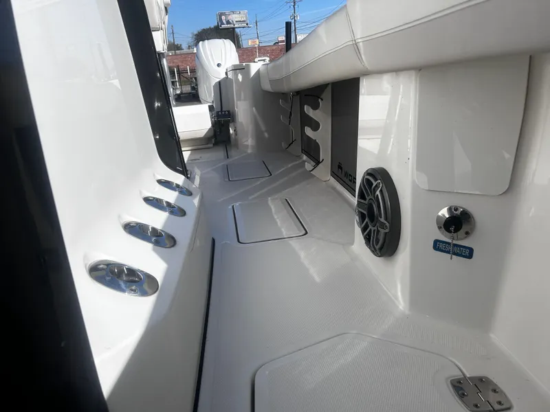 Slide: The Image of World Cat 260 CC-X 2024 - 25