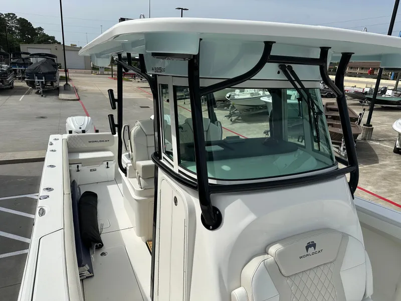 Slide: The Image of World Cat 325CC 2025 - 69