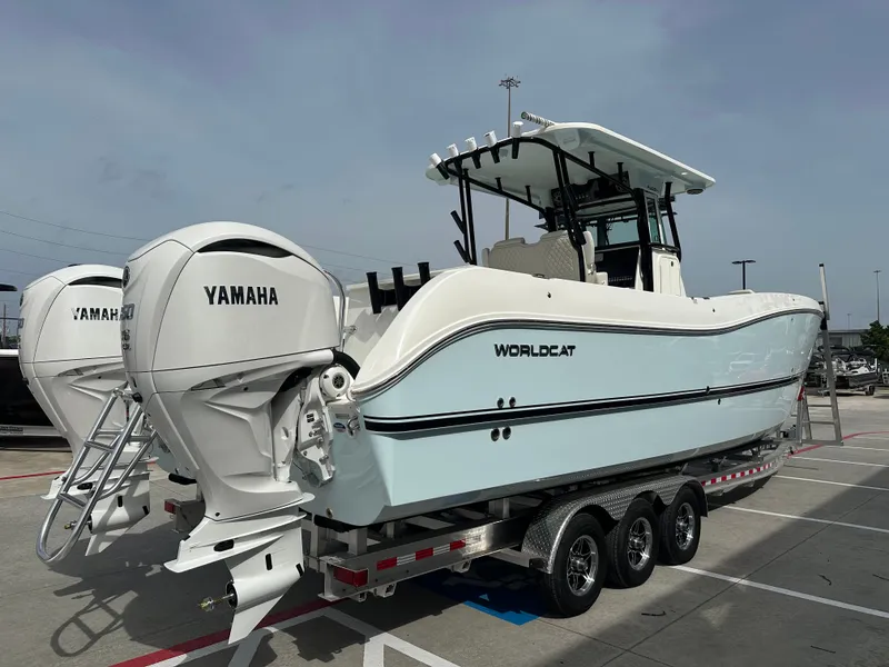 Slide: The Image of World Cat 325CC 2025 - 8