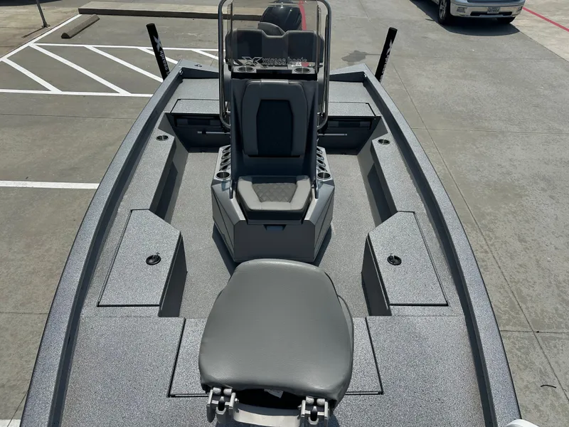 Slide: The Image of Xpress H20B Bay 2025 - 15