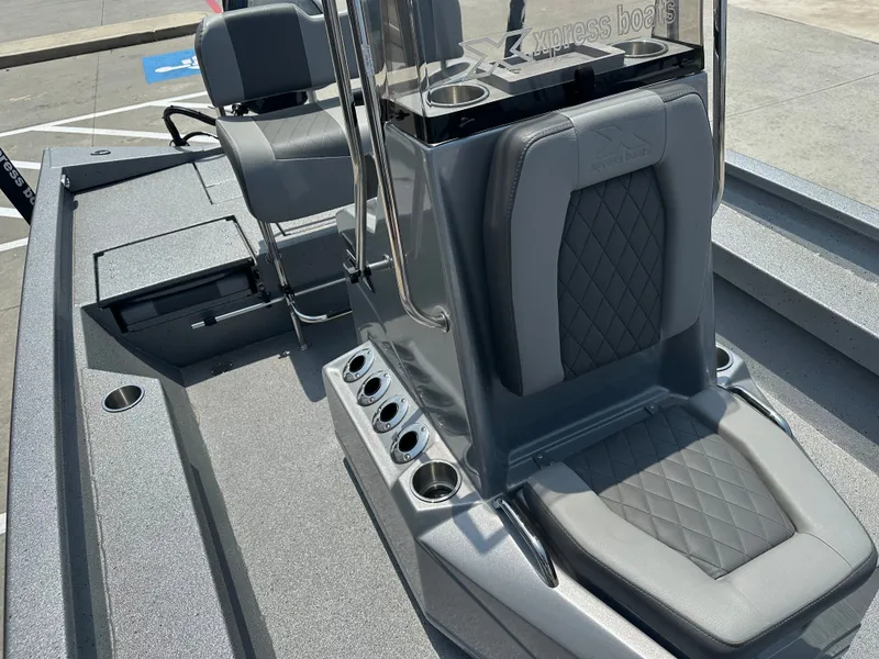 Slide: The Image of Xpress H20B Bay 2025 - 19