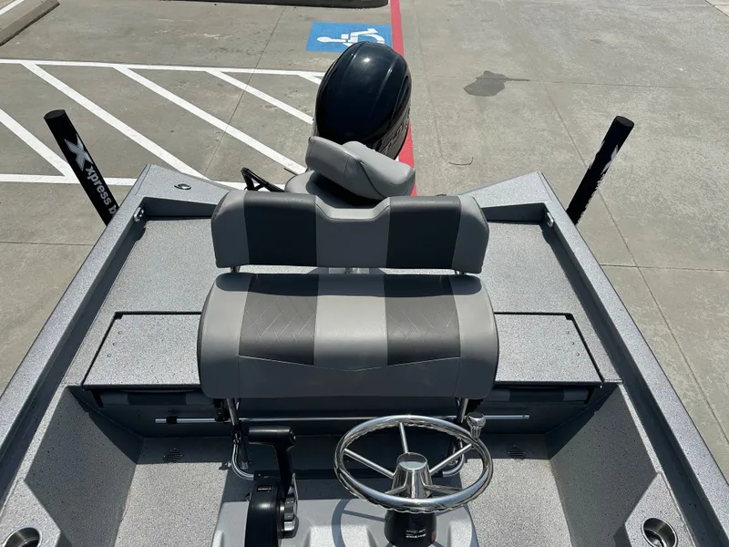 Slide: The Image of Xpress H20B Bay 2025 - 24