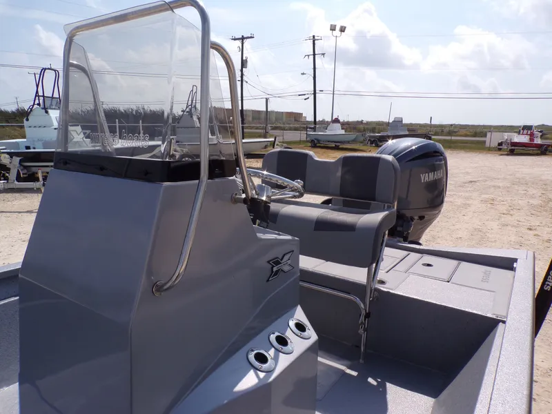 Slide: The Image of Xpress H210B Bay 2025 - 14