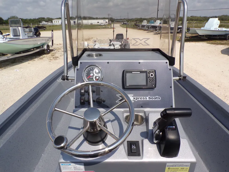 Slide: The Image of Xpress H210B Bay 2025 - 21