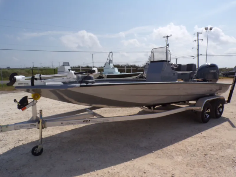 Slide: The Image of Xpress H210B Bay 2025 - 3