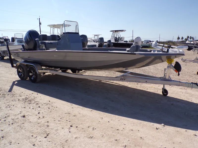 Slide: The Image of Xpress H210B Bay 2025 - 6