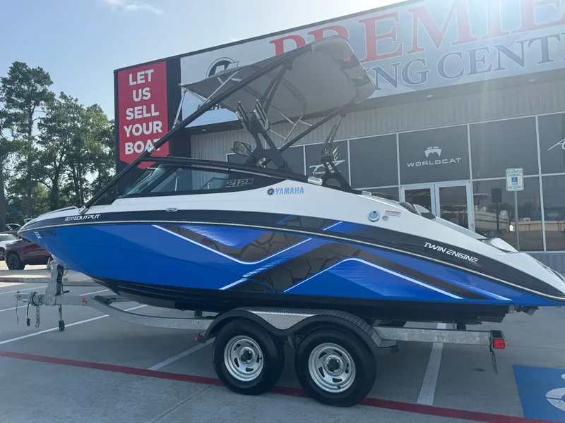 Slide: The Image of Yamaha 212X 2014 - 8