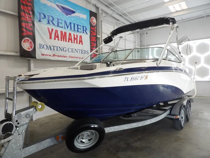 Slide: The Image of Yamaha 212X 2012 - 3