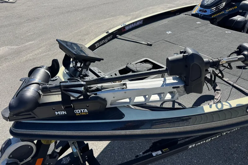 Slide: The Image of 2018 Ranger Z520 Comanche Ranger Cup with Minn Kota Ultrex trolling motor. - 12