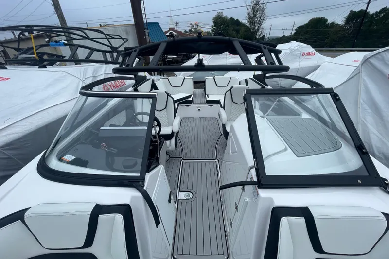 Slide: The Image of 2026 Yamaha Boats 252S interior with sleek design and modern features. - 13