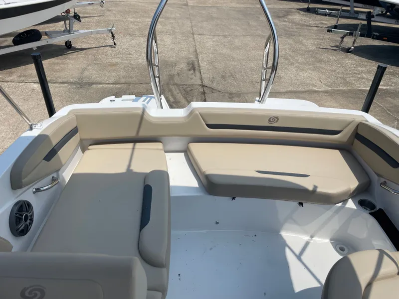 Slide: The Image of Hurricane SS205 2025 - 12